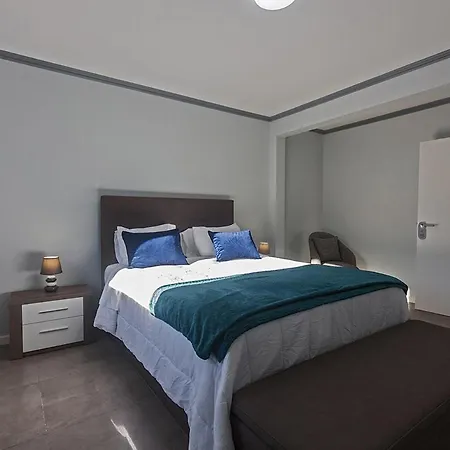 3-Bedroom Home In Capelas With Ac, Heat & Parking Apartment Ponta Delgada (Sao Miguel)